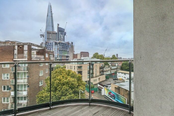 2 Bedroom Flat To Rent In Empire Square East, Empire Square, London, SE1