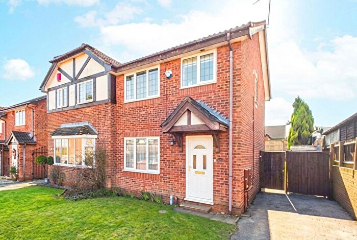 3 Bedroom Semi Detached House For Sale In Dylan Thomas Road, Nottingham, NG5