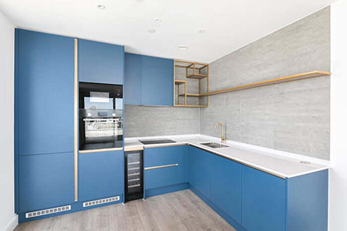 2 Bedroom Flat To Rent In Waterview House, Wembley, HA0