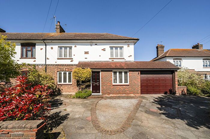 4 Bedroom End Of Terrace House For Sale In Ellison Road, Sidcup, DA15