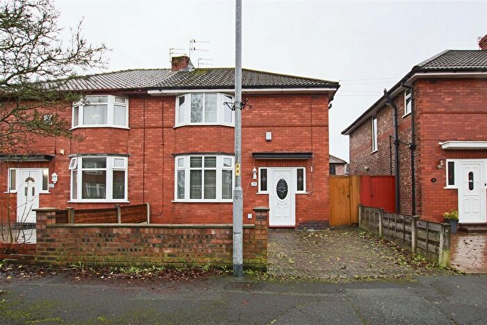 3 Bedroom Semi-Detached House To Rent In Rosslyn Road, Moston, Manchester, M40