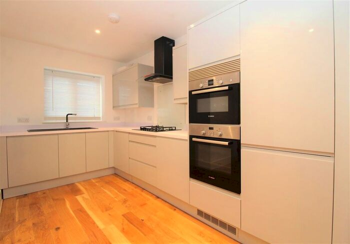 3 Bedroom Semi-Detached House To Rent In Mayville Mews, Broadstairs, CT10