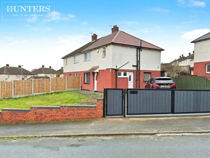 3 Bedroom Semi Detached House For Sale In Princess Street, Grimethorpe, Barnsley, S72