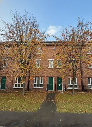 4 Bedroom Town House To Rent In Stanza Court, Liverpool, L5