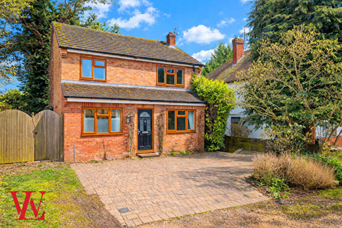 3 Bedroom Detached House For Sale In Sandle Road, Bishop's Stortford, Hertfordshire, CM23
