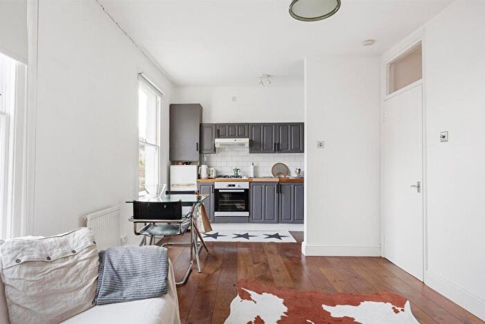 1 Bedroom Flat For Sale In Maxted Road, SE15