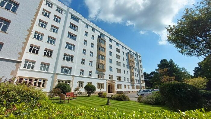 2 Bedroom Apartment For Sale In Pine Grange, Bath Road, Bournemouth, BH1