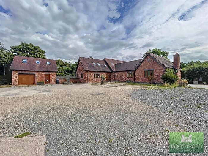 6 Bedroom Detached House For Sale In Old Budbrooke Road, Budbrooke, Warwick, CV35