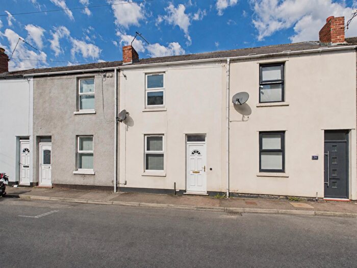 2 Bedroom Terraced House For Sale In Nelson Street, Gloucester, GL1