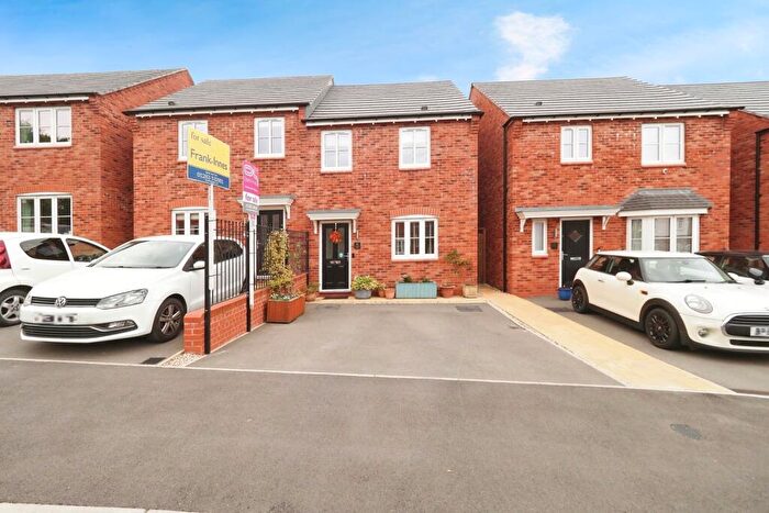 3 Bedroom Semi-Detached House For Sale In Ivatt Close, Midway, Swadlincote, Derbyshire, DE11
