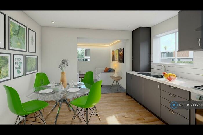 2 Bedroom Maisonette To Rent In Coral Gardens, Hemel Hempstead, HP2