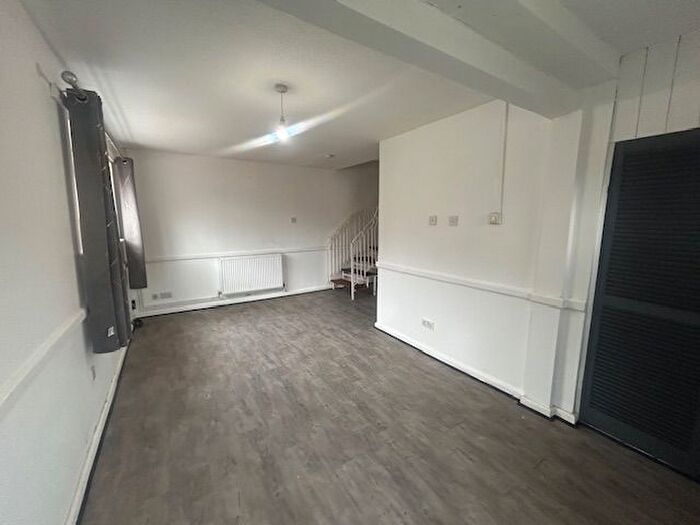 2 Bedroom End Terrace House To Rent In Blackthorn Drive, Leicester, LE4