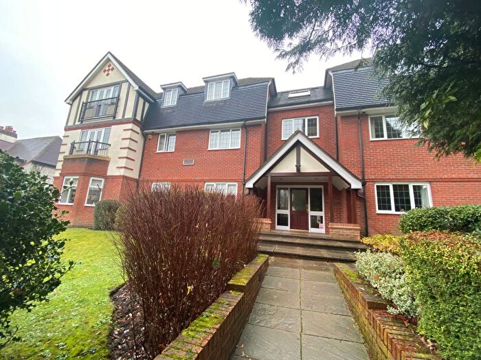 2 Bedroom Flat To Rent In Roman Place, Sutton Coldfield, B74