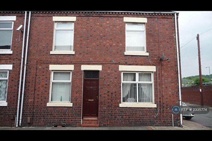 3 Bedroom End Of Terrace House To Rent In Walley Place, Burslem, ST6