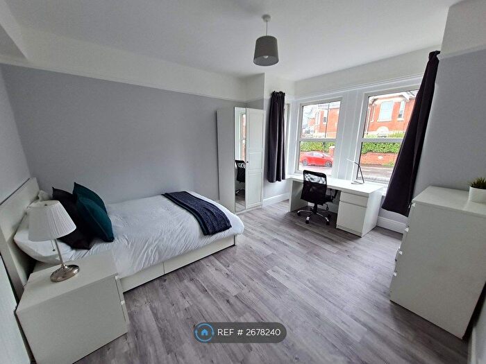 6 Bedroom Semi Detached House To Rent In Wilton Avenue, Southampton, SO15