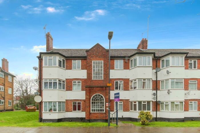 2 Bedroom Apartment To Rent In High Mead, Harrow, HA1