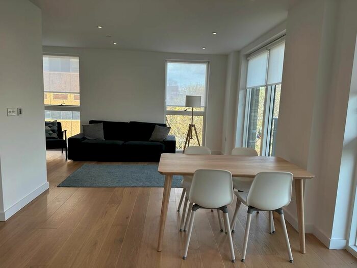 1 Bedroom Flat To Rent In Dundee House, West Ealing, Gorman Street, W13