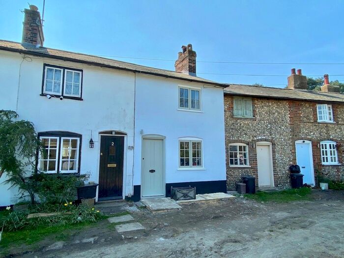2 Bedroom Cottage To Rent In Hawridge Common, Hawridge, Chesham, HP5