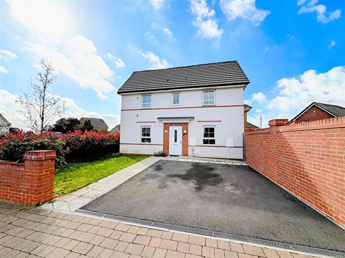 3 Bedroom Detached House For Sale In Ridgeway Avenue, Berry Hill, Coleford, GL16