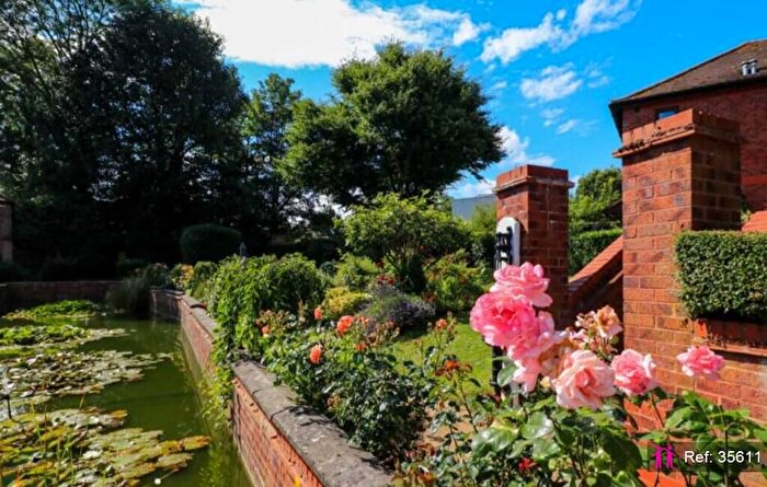 1 Bedroom Retirement Property For Sale In The Ridgeway, Hitchin, SG4