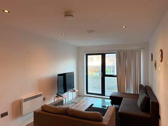 2 Bedroom Apartment To Rent In Regency Place, Parade, Birmingham, B1