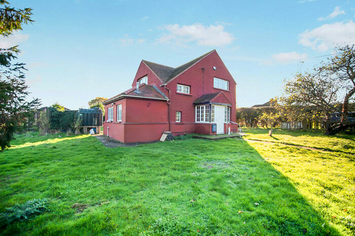 3 Bedroom Detached House For Sale In Sharnal Street, High Halstow, Rochester, Kent, ME3