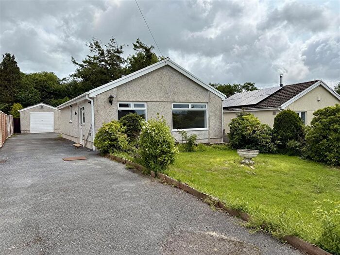 3 Bedroom Detached Bungalow For Sale In Grove Hill Park, Gorslas, Llanelli, SA14
