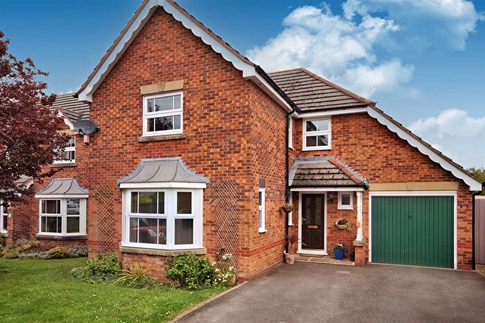 4 Bedroom Property To Rent In Murray Close, Bishops Cleeve, Cheltenham, GL52