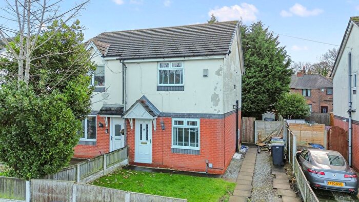 3 Bedroom Semi Detached House For Sale In Shortland Place, Bickershaw, WN2