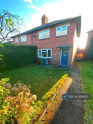 3 Bedroom Semi-Detached House To Rent In Stanmore Mount, Leeds, LS4