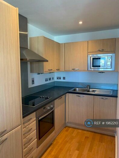 1 Bedroom Flat To Rent In Devonport Street, London, E1