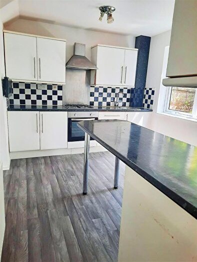 3 Bedroom Property To Rent In Chapel Walk, Prestwich, M25