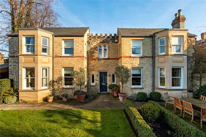 6 Bedroom Detached House To Rent In Brunswick Gardens, Cambridge, CB5
