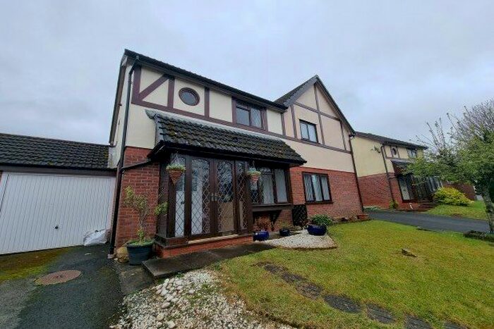 3 Bedroom Property To Rent In Clos Pengelli, Swansea, SA4