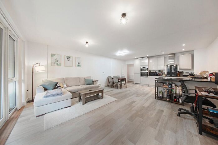 2 Bedroom Flat For Sale In Snowdrop Court, Royal Engineers Way, NW7