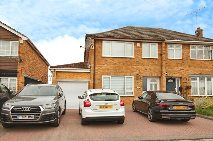 3 Bedroom Semi-Detached House To Rent In Harold Gardens, Wickford, Essex, SS11