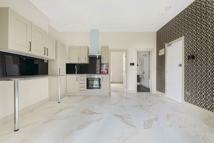 1 Bedroom Flat To Rent In Shrewsbury Lane London, SE18