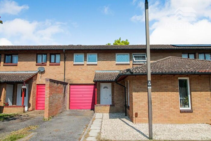 3 Bedroom Terraced House To Rent In Century Avenue, Oldbrook, Milton Keynes, Buckinghamshire, MK6