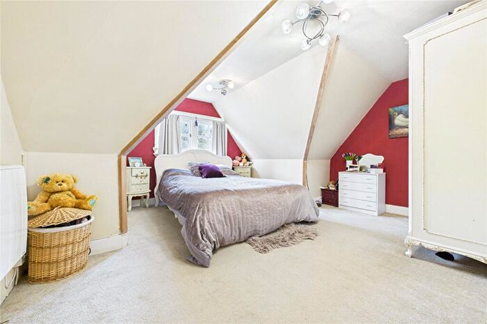 2 Bedroom Apartment For Sale In Maidenhatch, Pangbourne, Reading, Berkshire, RG8