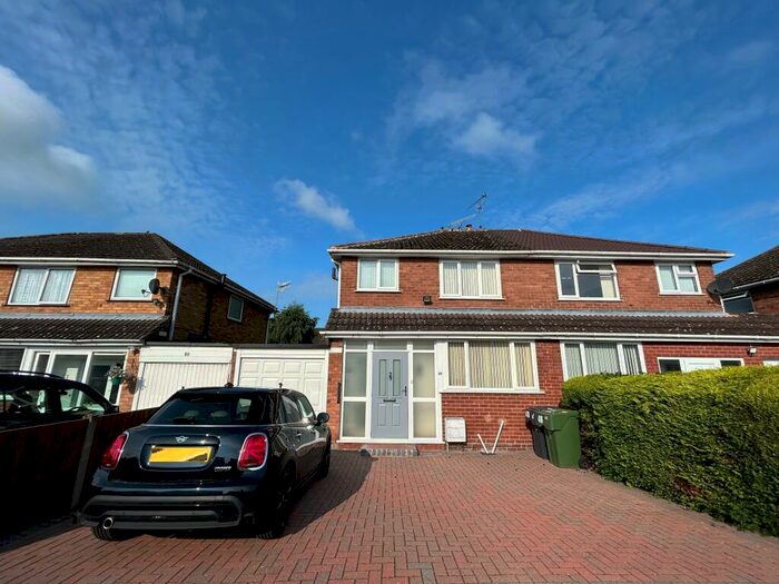3 Bedroom House To Rent In Cloverdale, Stoke Prior, Bromsgrove, B60
