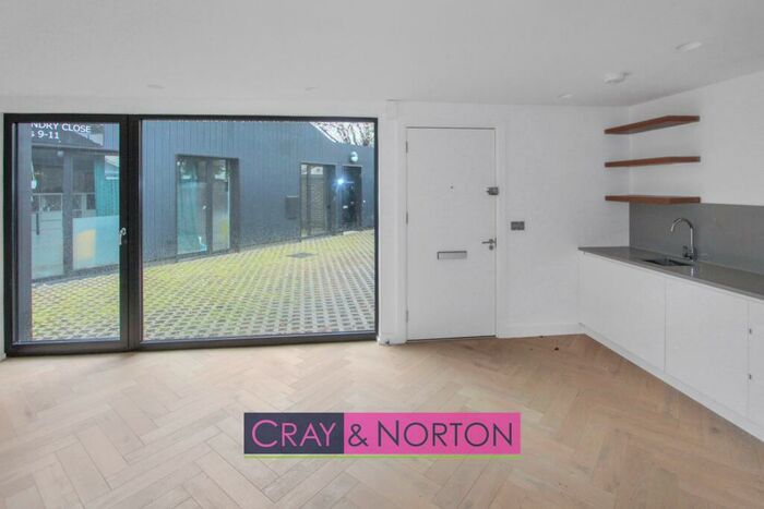 1 Bedroom Apartment To Rent In Coppice Yard, Bell Foundry Close, Croydon, CR0