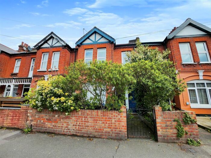 1 Bedroom Maisonette To Rent In Kingston Road, London, SW20