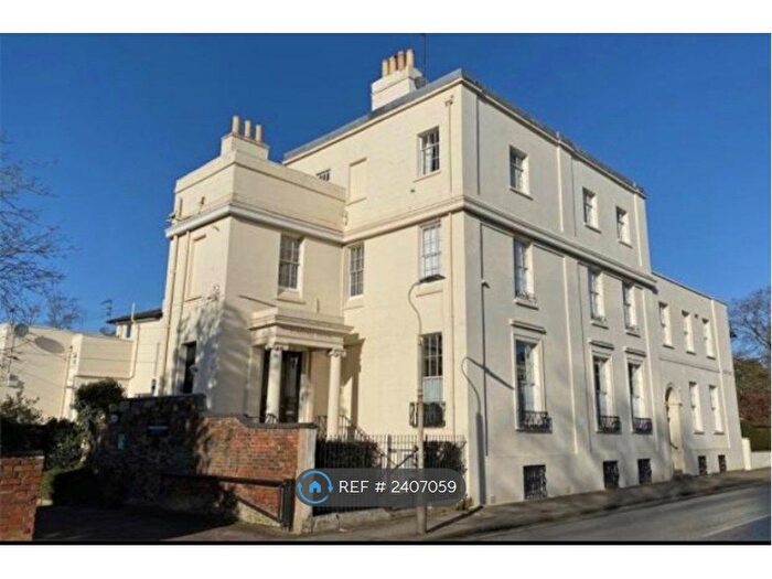 2 Bedroom Flat To Rent In Park Place, Cheltenham, GL50