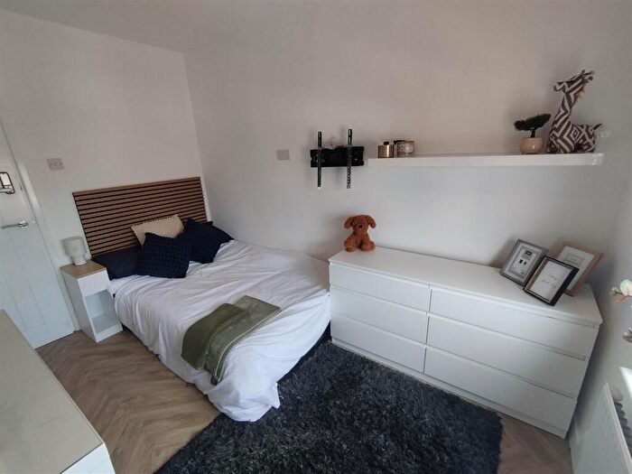 1 Bedroom Terraced House To Rent In *New En-Suite Room* Priestsic Road, Sutton-In-Ashfield, NG17
