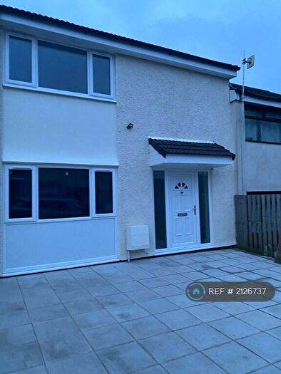 2 Bedroom Terraced House To Rent In Warnford Grove, Bradford, BD4