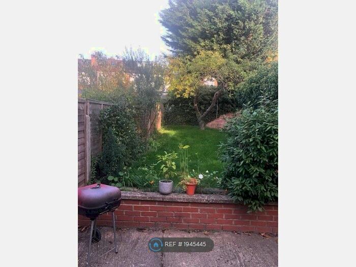 2 Bedroom Flat To Rent In Grantock Road, London, E17