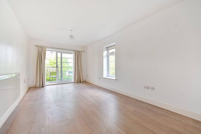1 Bedroom Flat To Rent In Samuelson Place, Isleworth, TW7 - Photo 3