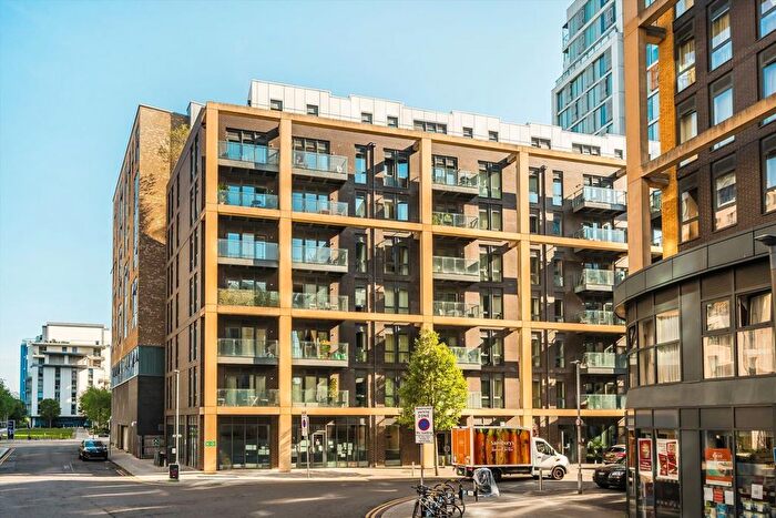 2 Bedroom Flat For Sale In Enterprise Way, Wandsworth, SW18