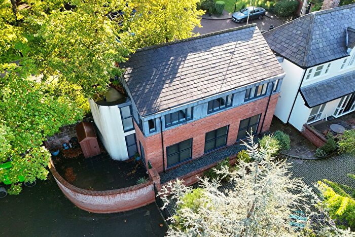 3 Bedroom Semi-Detached House For Sale In Park Avenue, Mossley Hill, L18
