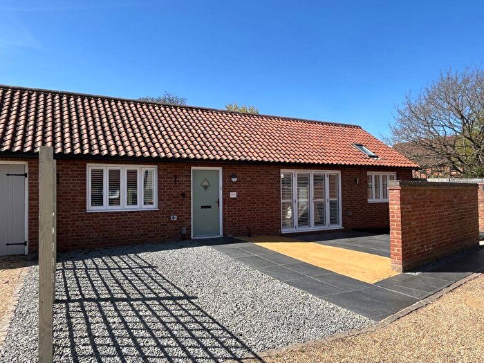 2 Bedroom Bungalow To Rent In High Street, Elstow, Bedfordshire, MK42
